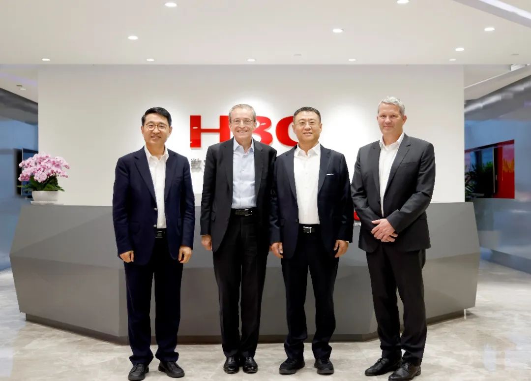 英特尔CEO基辛格一行到访黄金城官方网站集团旗下新华三 协力深耕数智新时代